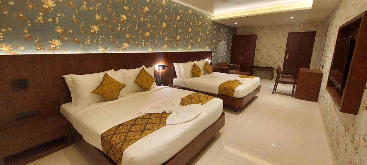 Hotel Madhuban 锡尔瓦萨 外观 照片