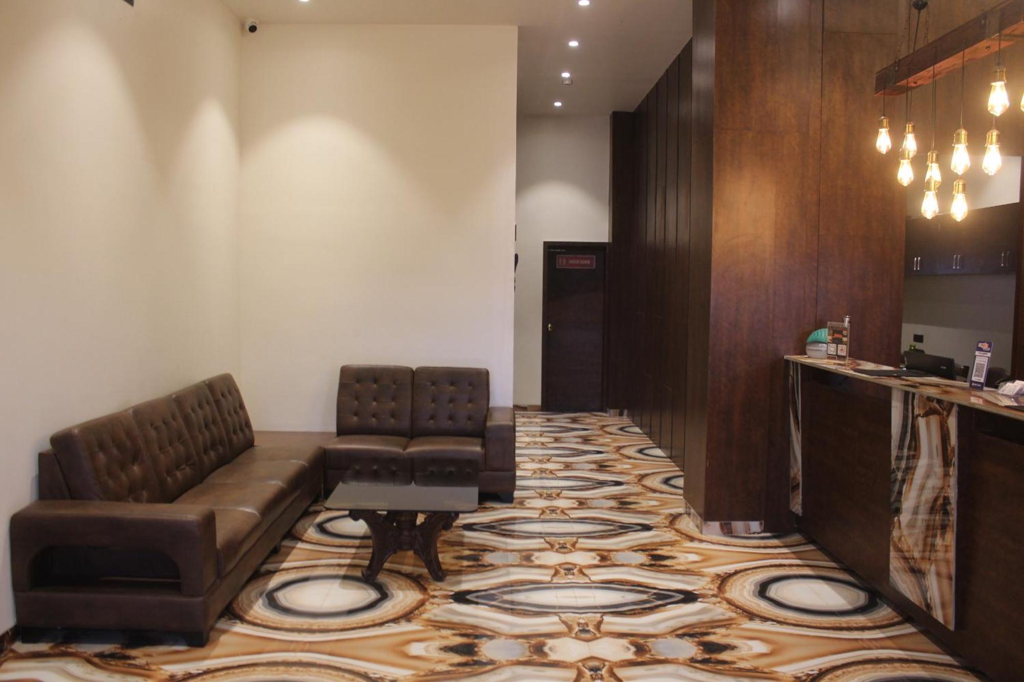 Hotel Madhuban 锡尔瓦萨 外观 照片